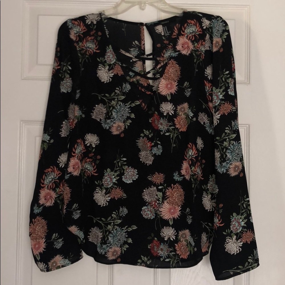Forever 21 Floral Cross front blouse